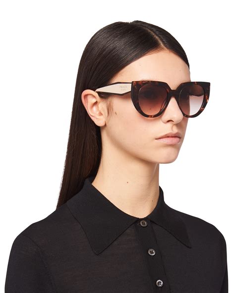 discounted prada sunglasses for women.